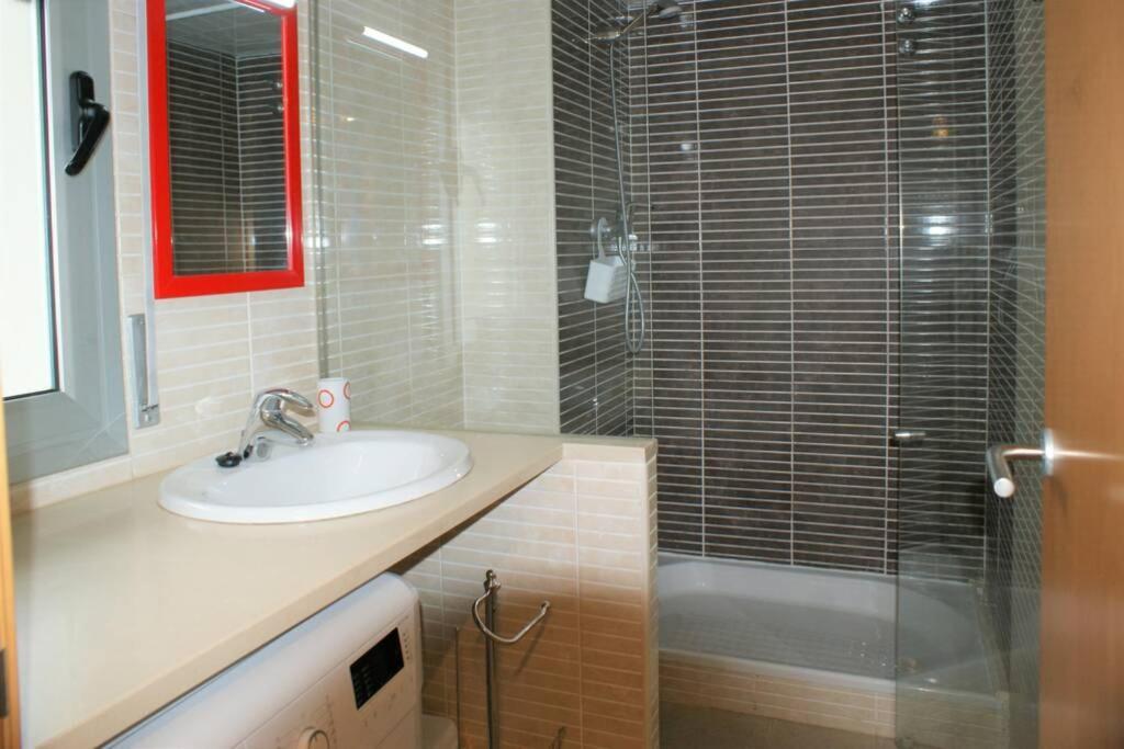 Apartamento En Roses Con Parking Y Piscina Apartment ภายนอก รูปภาพ