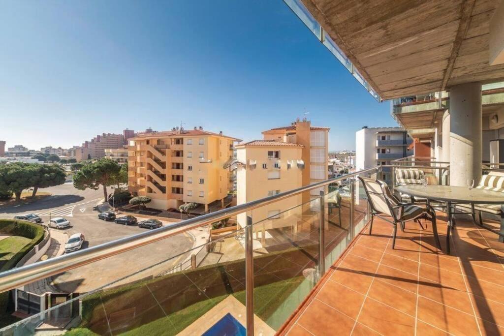 Apartamento En Roses Con Parking Y Piscina Apartment ภายนอก รูปภาพ