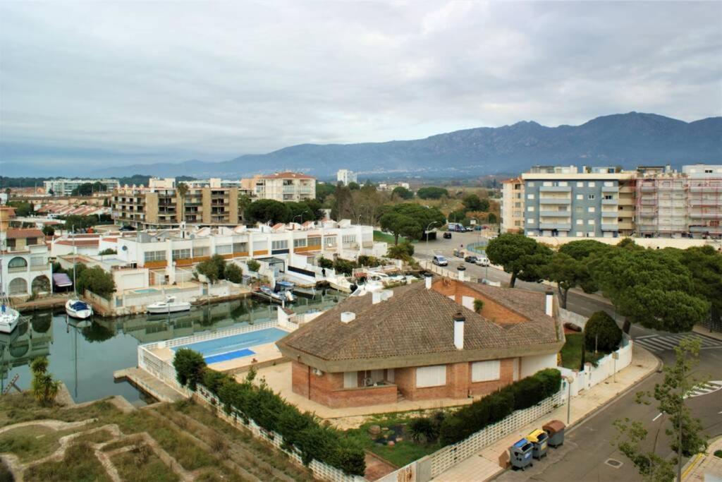Apartamento En Roses Con Parking Y Piscina Apartment ภายนอก รูปภาพ